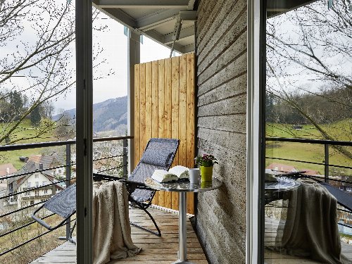 zimmerbild einzelzimmer mit balkon